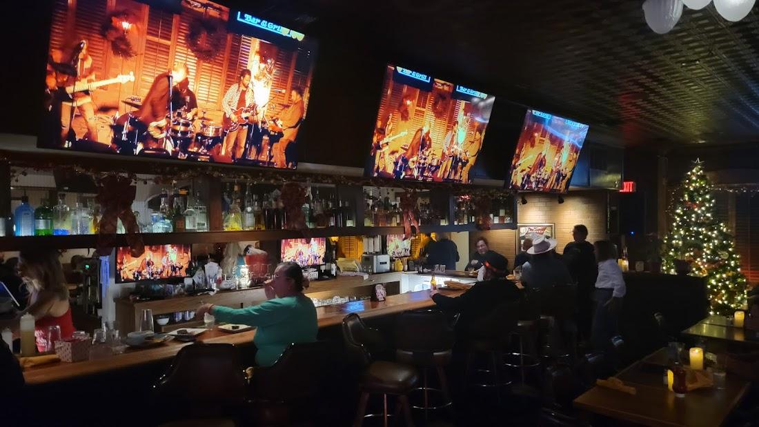 Art's Bar & Grill
